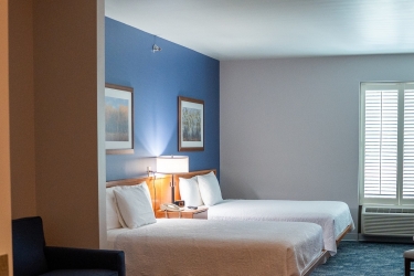 Dawson Inn room